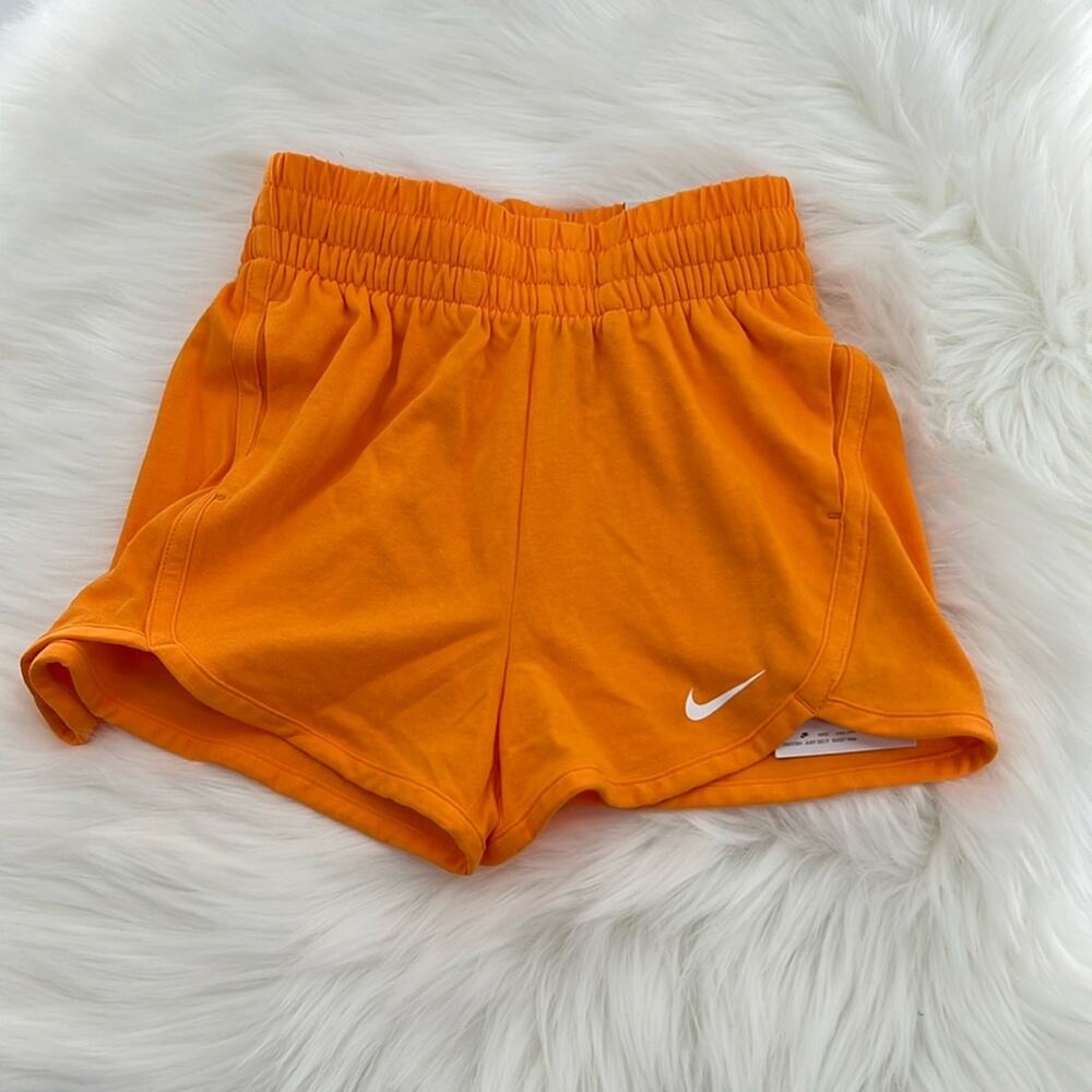 Nike Loose Fit Dri-Fit Kid's Shorts - Orange - XS - New with tags